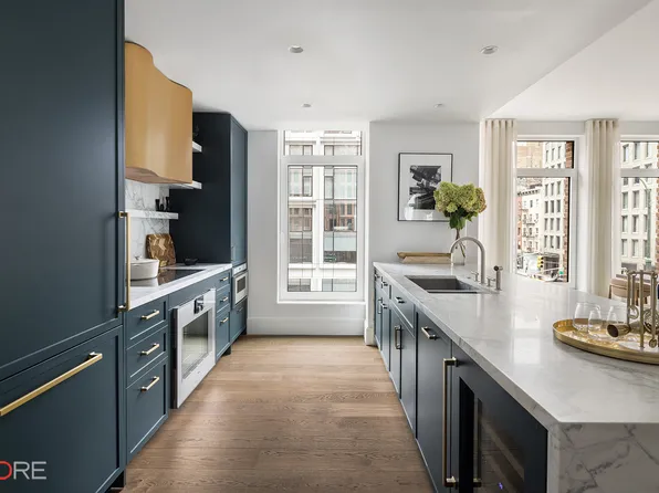 525 6th Avenue image 5 of 20