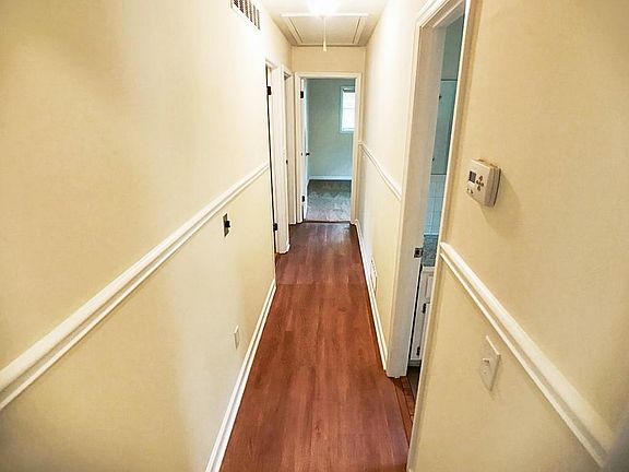 5th image of 4118 Barbara Dr NE
