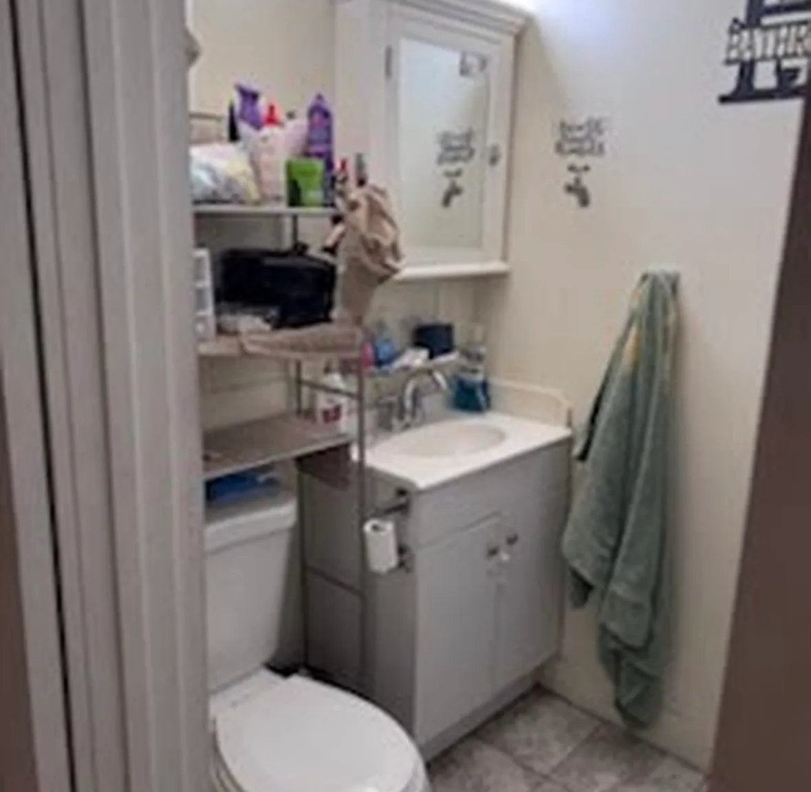 3 bed, 1100 sqft, $2,000 — Photo 3