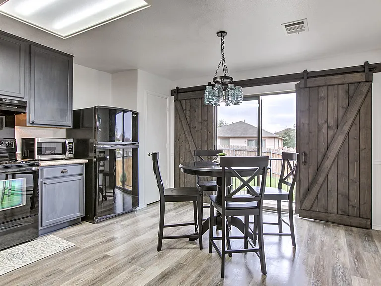 2322 Kuykendall Dr — Photo 20