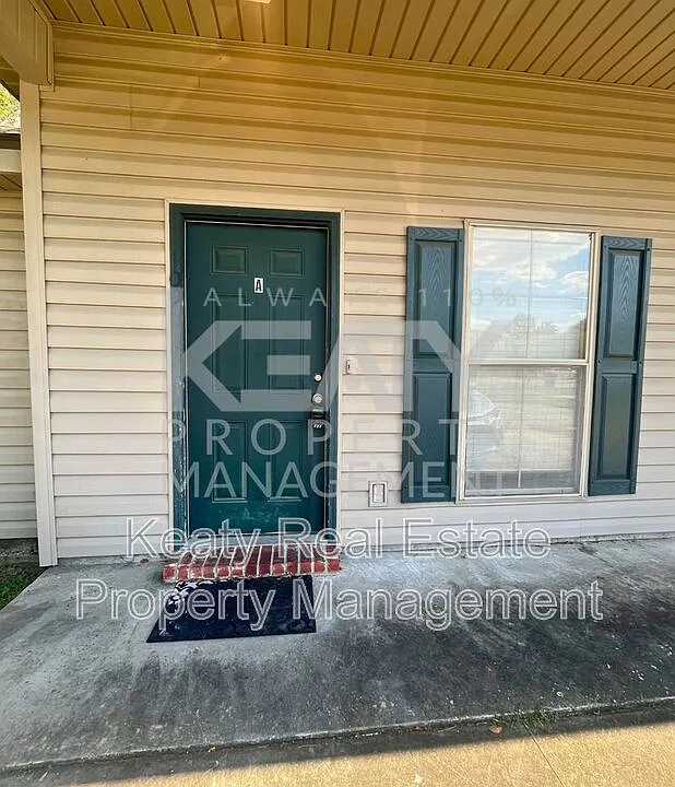 109A Country Ln