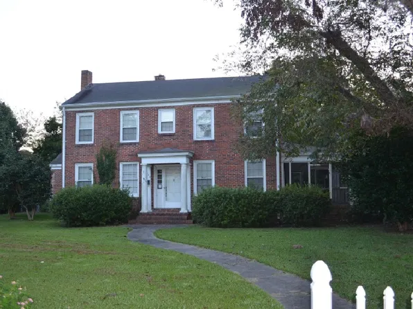 412 N Park St, Mullins, SC 29574