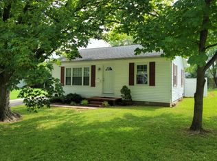 610 SW 5th St, Washington, IN 47501