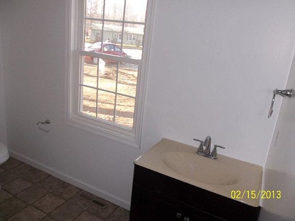 3rd image of 72 Blackford Way