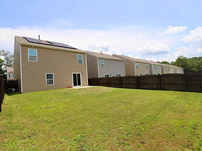 2037 Elmridge Rd — Photo 84