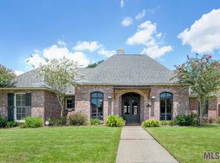 11135 N Lakeside Oaks Ave, Baton Rouge, LA 70810