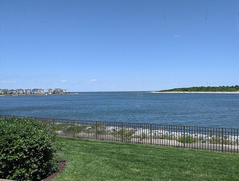 1st image of 9478 Bay Front Dr