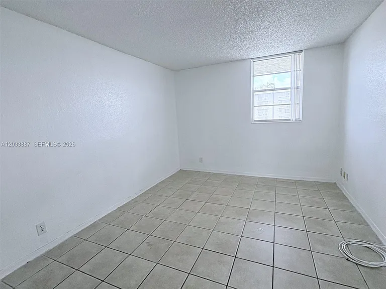 4550 NW 9th St #717E — Photo 8