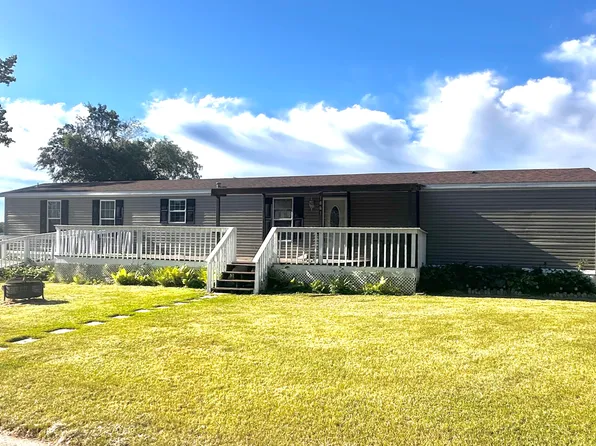 1623 10th Ave SW, Aberdeen, SD 57401