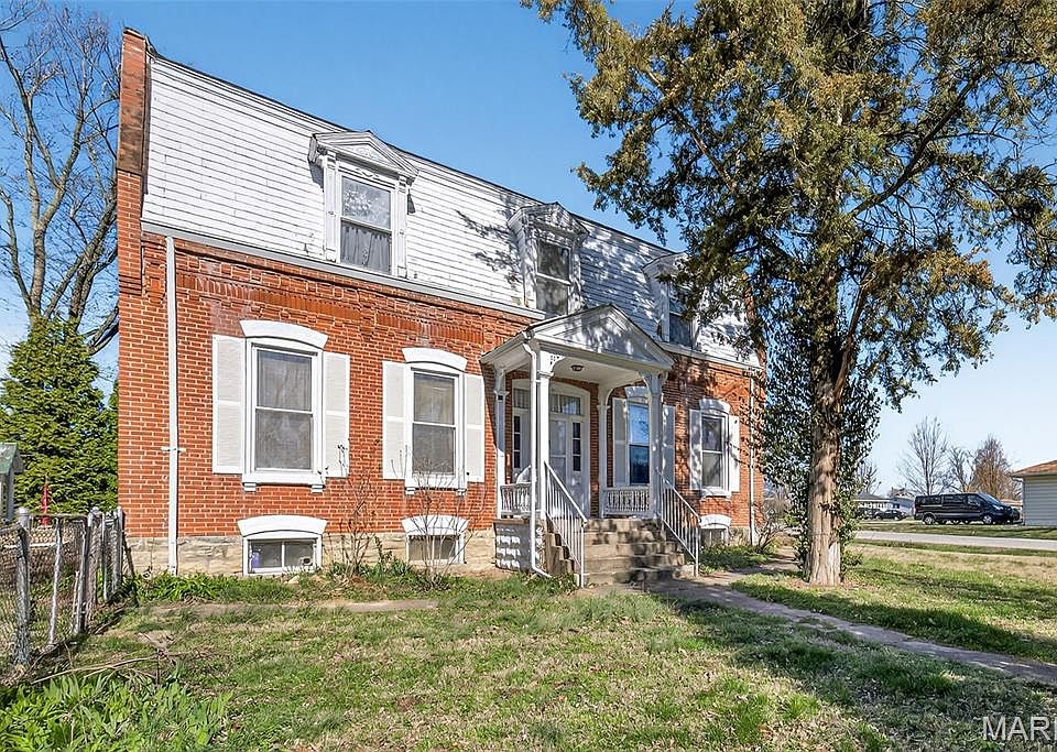 1st image of 16 Maple St