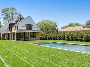27 Meeting House Ln, Amagansett, NY 11930