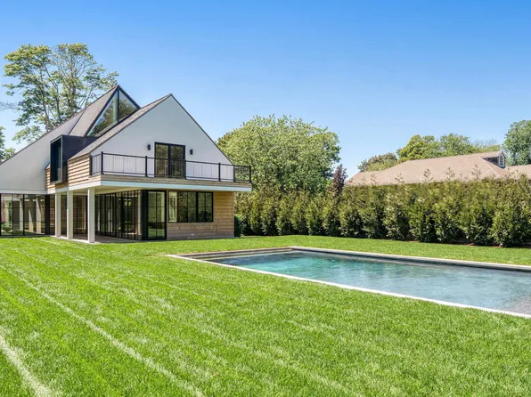 27 Meeting House Ln, Amagansett, NY 11930