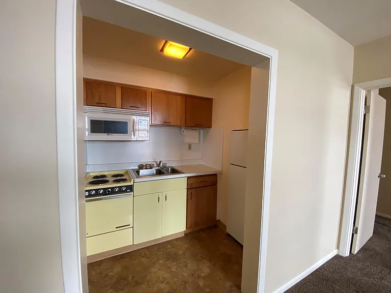 100 E Broadway St #803 — Photo 3