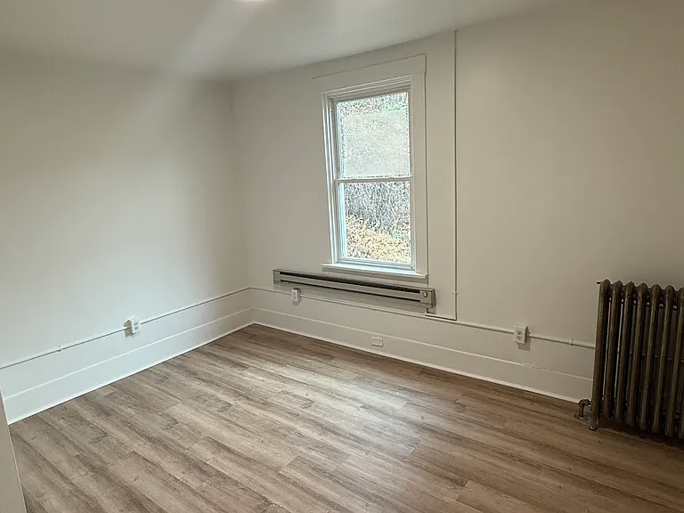 1304 Electric Ave #3 — Photo 1