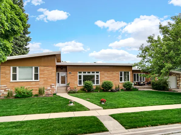 9157 S Avers Ave, Evergreen Park, IL 60805