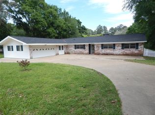 16 Shepard Rd, Huntsville, TX 77320