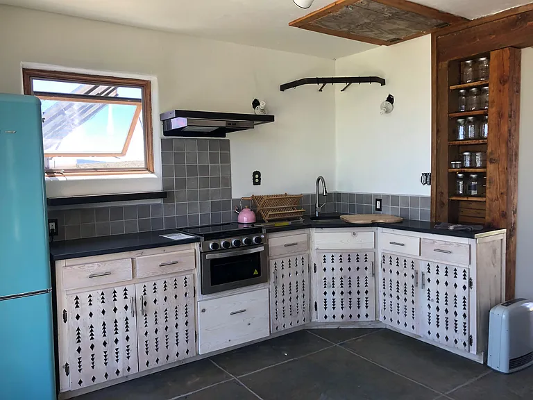 73 Rabbit Ridge Rd #B — Photo 2