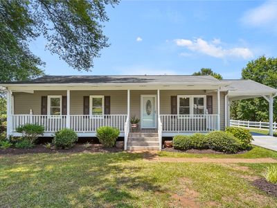 123 Bass Dr, Fair Play, SC, 29643
