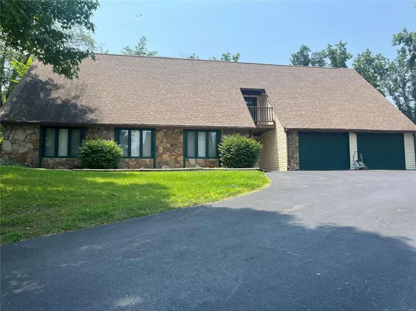 74 Heritage Rd, Hannibal, MO 63401