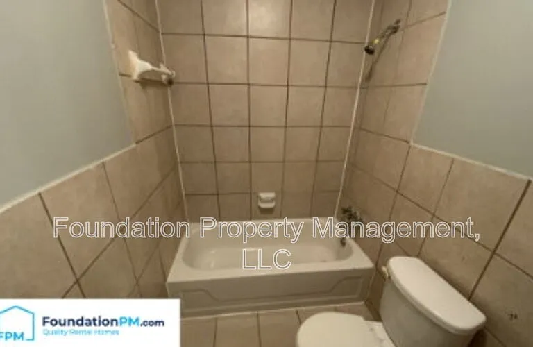 2961 Grenadier Cv — Photo 9