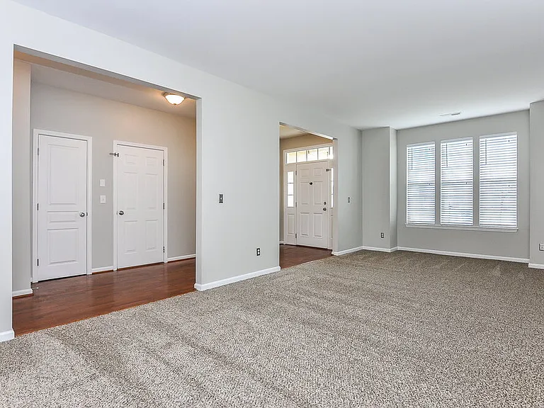 306 Hope Valley Rd — Photo 5