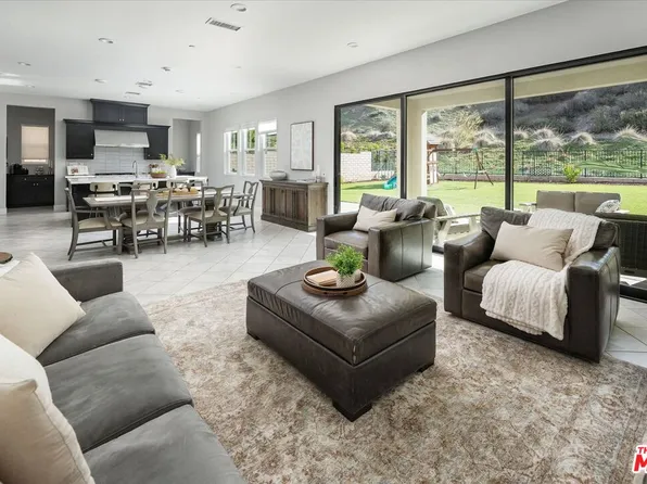 18820 Annmae Pl, Santa Clarita, CA 91350