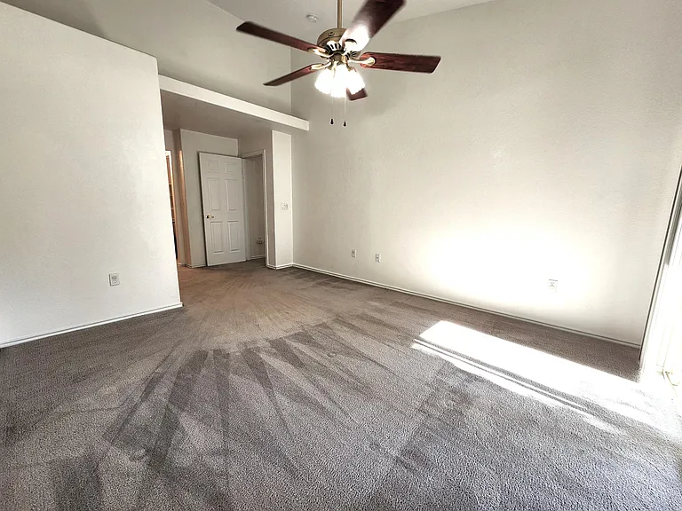 3895 Riviera Grv #202 — Photo 14