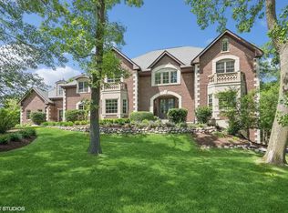 185 Deer Grove Ln, Barrington, IL 60010