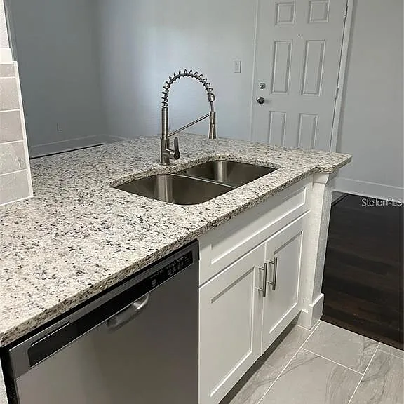 199 Afton Sq #309 — Photo 10