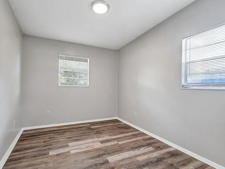 1564 Scott St — Photo 13