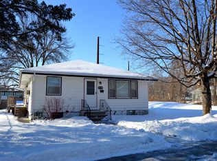 409 Beech St #A, Chaska, MN 55318