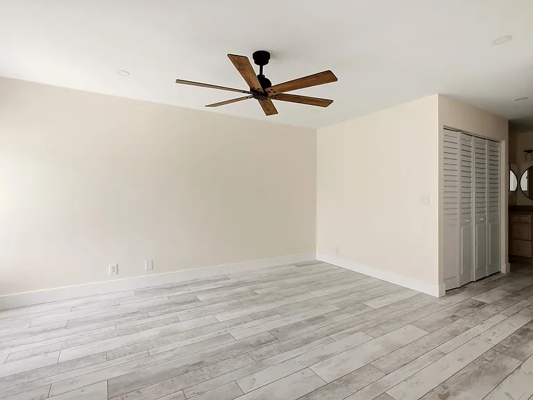 412 Southwind Dr #E2 — Photo 12