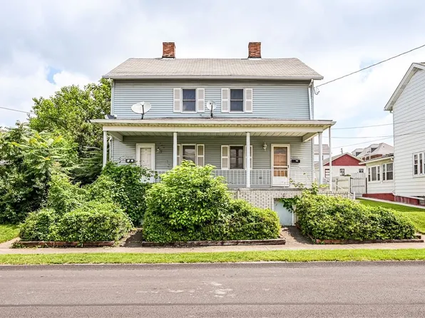 832-834 Washington St, Mount Pleasant, PA 15666