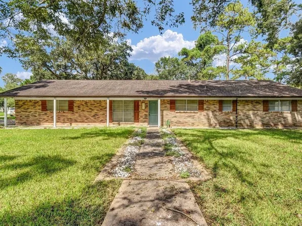 404 S 14th St, West Columbia, TX 77486