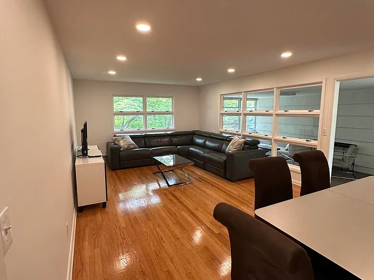 172 Larchwood Ave — Photo 6