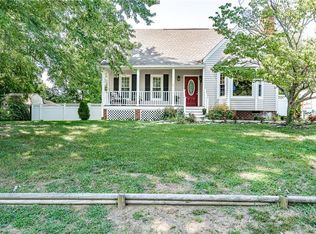 6410 Sledds Lake Rd, Mechanicsville, VA 23111
