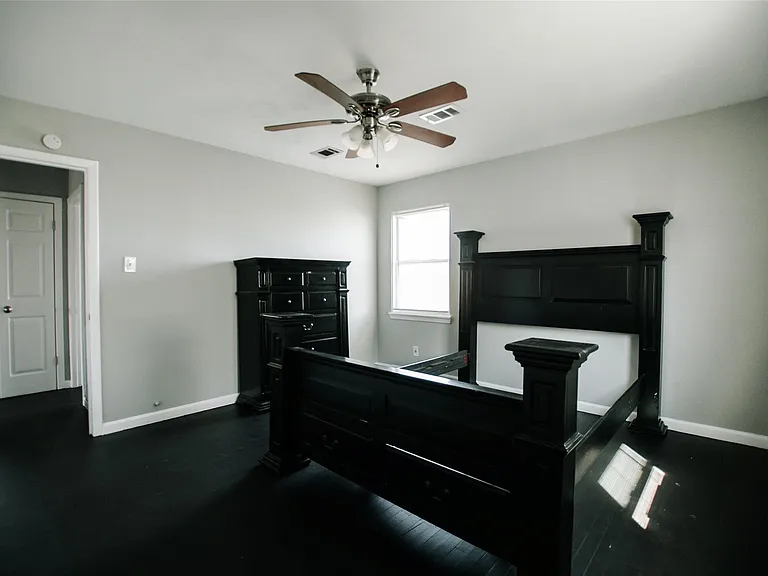 5910 Weber Ave — Photo 9