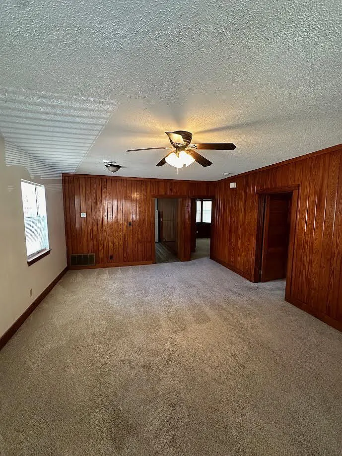 Building Photo - 324 Michael Ct