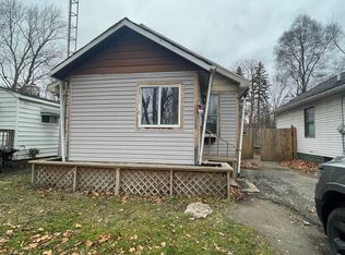 928 Huron St, Flint, MI 48507