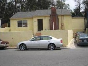 1st image of 334 E Beach Ave