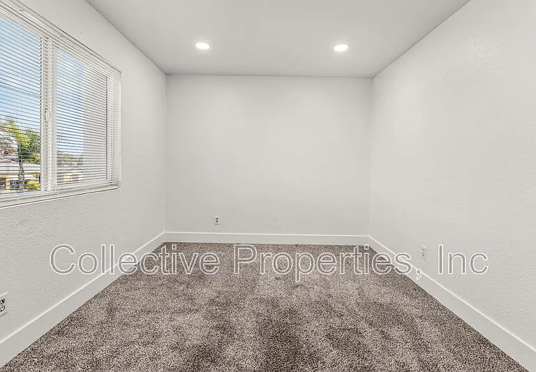 3965 Logan Ave #1 — Photo 15