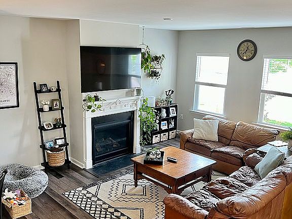 3rd image of 1405 Merrion Ave