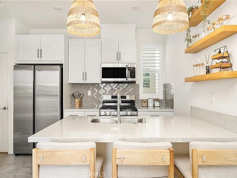 1590 E Hermosa Ln #3 — Photo 7