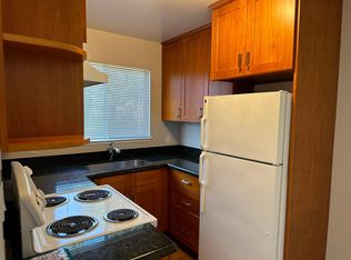 1202 Laurel St, San Carlos, CA 94070