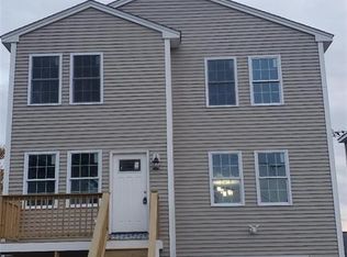 41 Christopher St, Providence, RI 02904