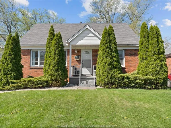 341 Lauzon Rd, Windsor, ON N8S 3M1