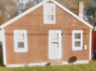 415 River Rd, Plainwell, MI 49080