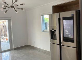 2667 W 70th Pl, Hialeah, FL 33016