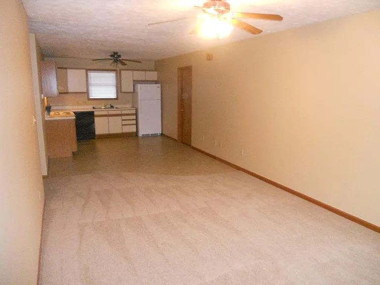 510 E Reeves St — Photo 14