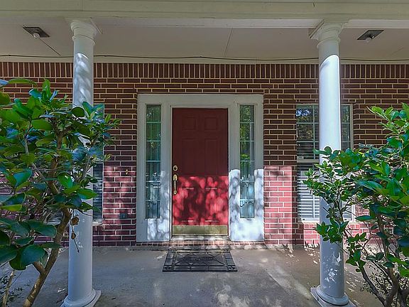 3rd image of 6307 Rumford Ln